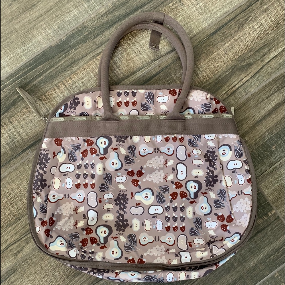 Lesportsac Travel Bag